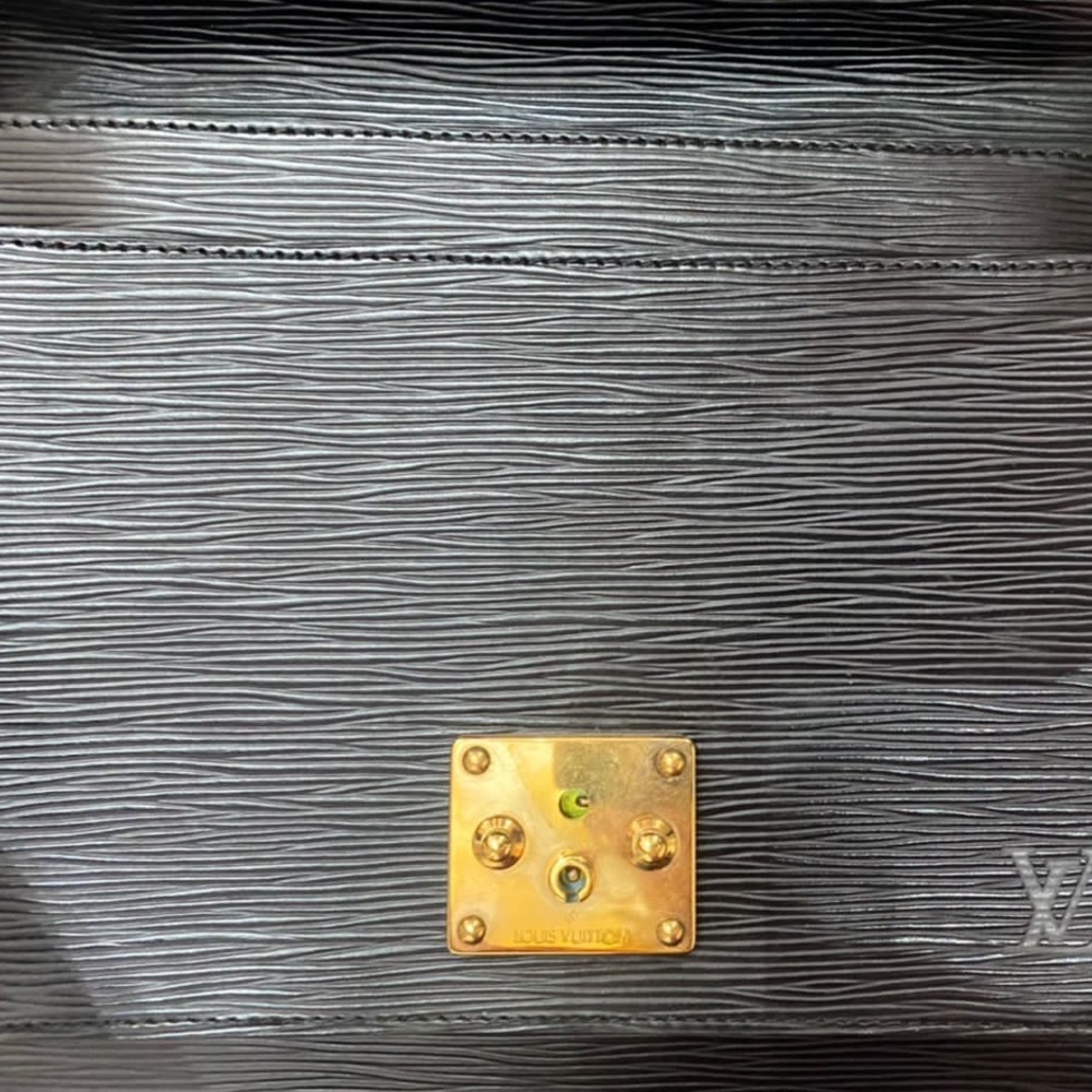 🔴SOLD🔴 Louis Vuitton Monceau Black Epi Leather - Picture 12 of 15